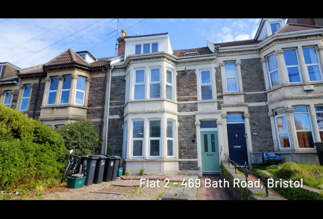 Beautiful new rooms opposite park Main Photo