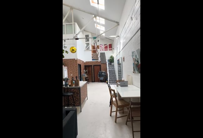 Double Room To Let in LGBT+ Creative Warehouse Main Photo