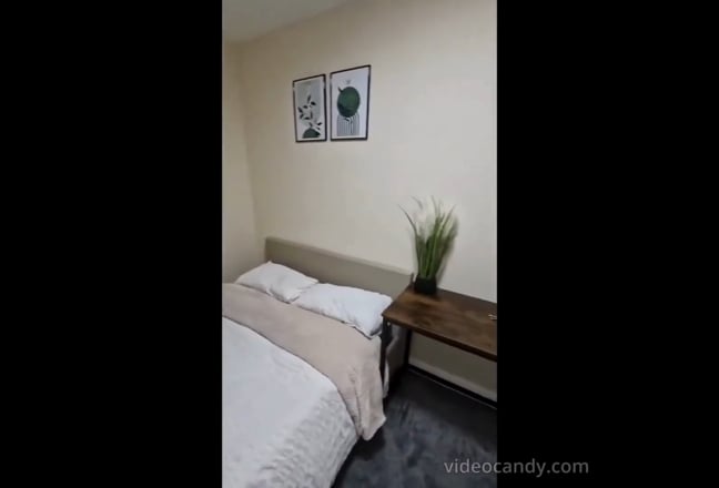 🚨 Large Ensuite Room for couple Available Main Photo