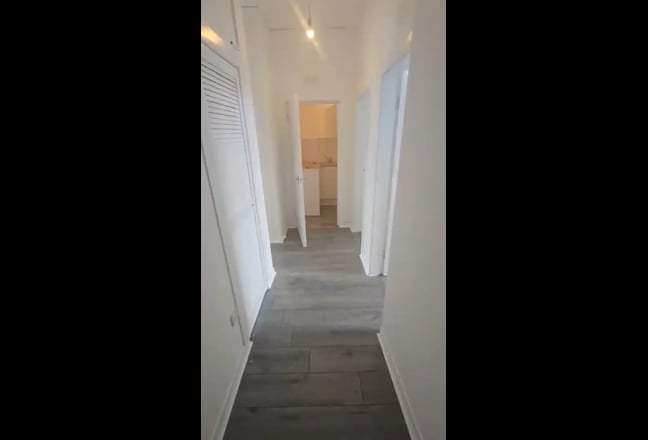 About the Room Main Photo