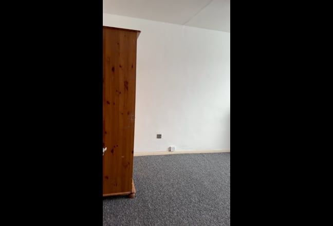 Double Room N17 Available Now Main Photo