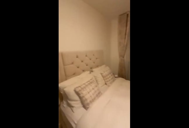 Luxurious flat available for sharing  Main Photo