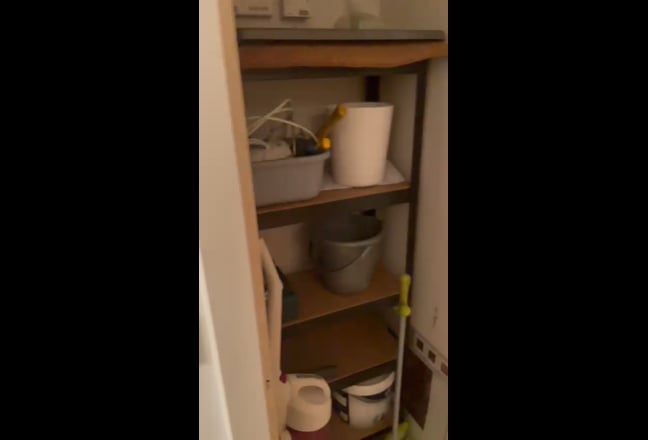 Bright Double Room with Private Bathroom Main Photo