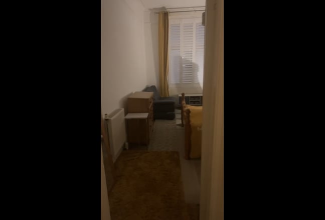 Room for Rent on Byres Road Now Main Photo