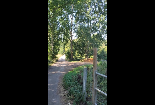 Idyllic Countryside Barn Conversion (near river) Main Photo