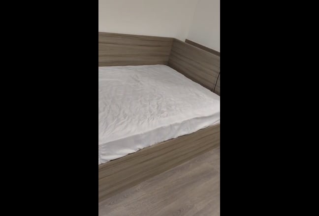 Tenancy Takeover - Hollis Croft - Ensuite silver Main Photo