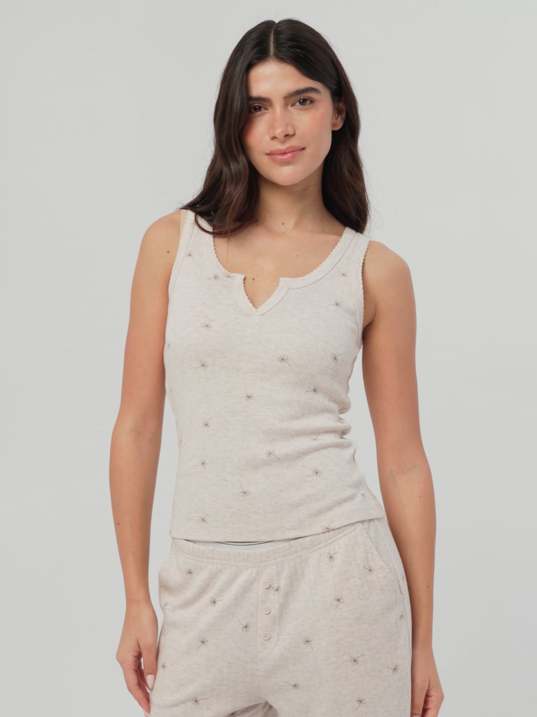 סט פיג’מה גופיה פוינטל באורך 7/8