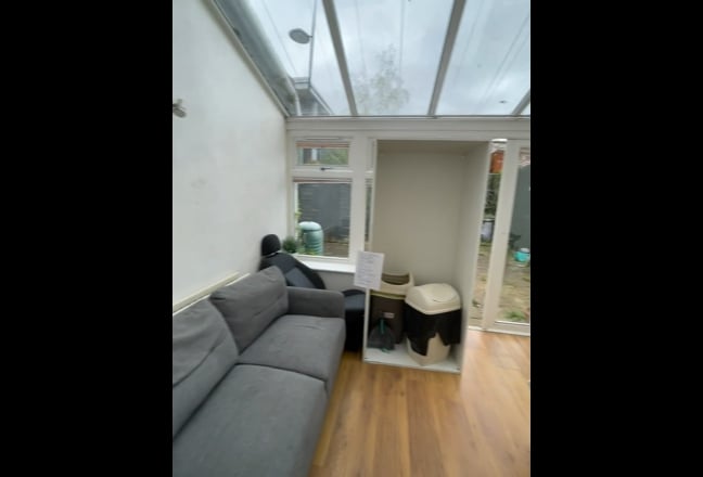 Spacious En-Suite Room in Friendly Shared House Main Photo