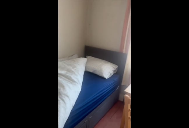 Double room for Single use  near Feltham station Main Photo