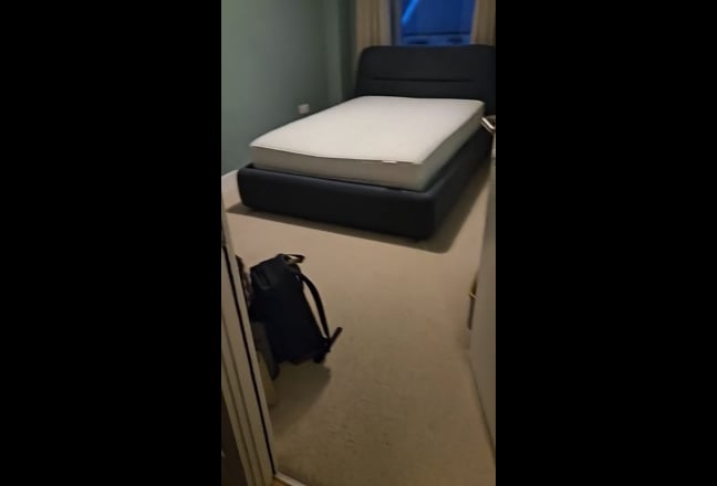 Spacious Double Room - Isle of dogs Main Photo