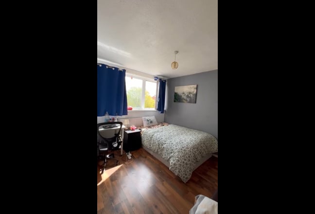☀️Bright Double Room Near Canary Wharf  Main Photo