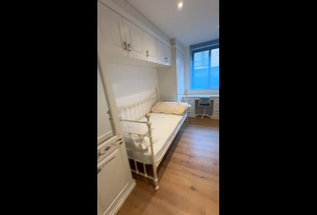 Single student room in Islington           Main Photo