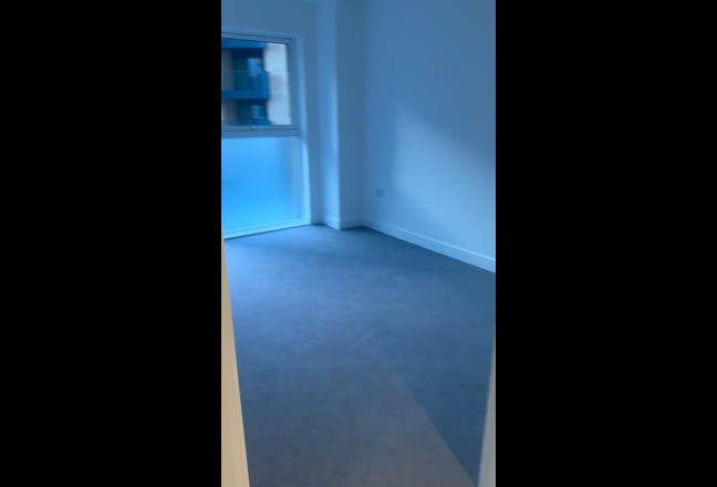 Spacious Double Room Near Kew Bridge Main Photo