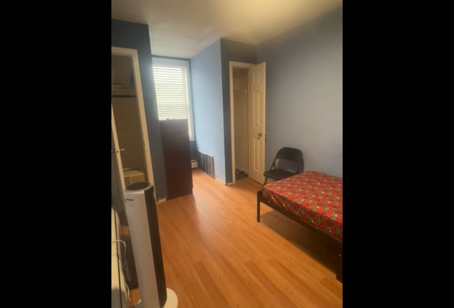 Room for rent Main Photo