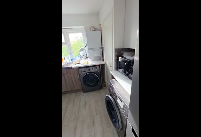 To Rent (Wood Green) Main Photo