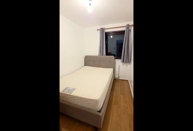 2 Bedroom Apartment - Newly Refurbished -   Main Photo