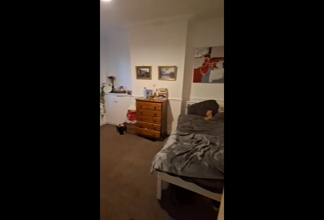 Good size room in Levenshulme Main Photo