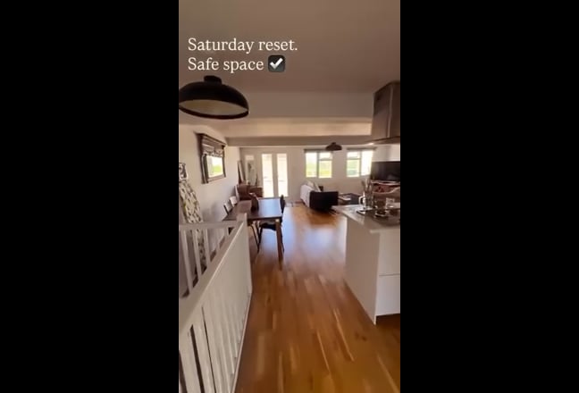 Large Room with en-suite on Victoria Park Main Photo