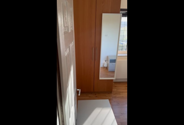 Double Bedroom + separate Bathroom  Main Photo