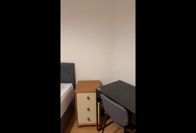 En- suite double room Main Photo