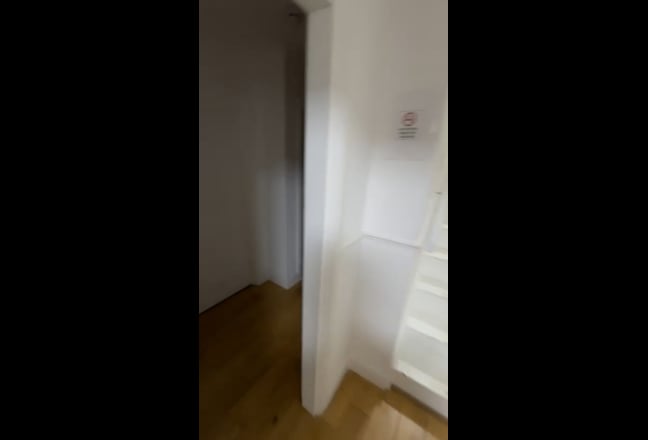 Single room with private bathroom NR Watford Junct Main Photo