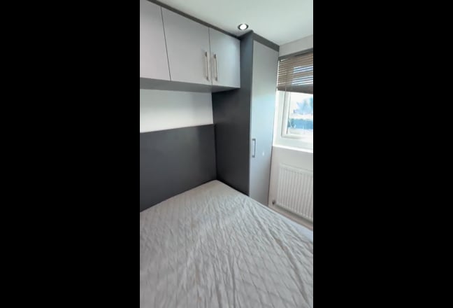 Brand new Double room with En-suite, Smart LCD Main Photo