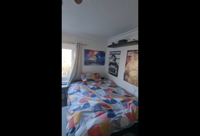 1 Large Room to Rent in Stepney Green Main Photo