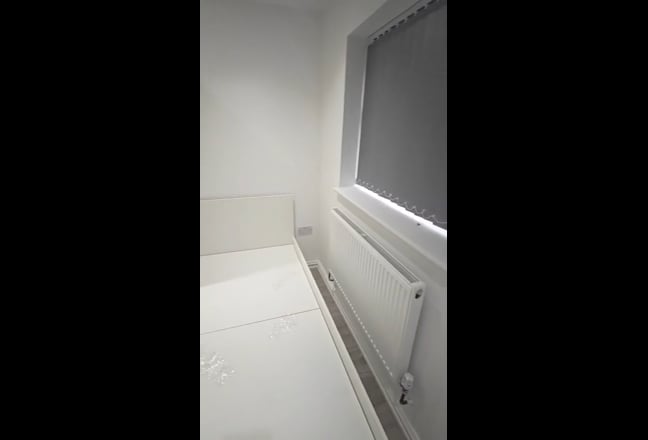 Spacious rooms - Hayes town centre Main Photo