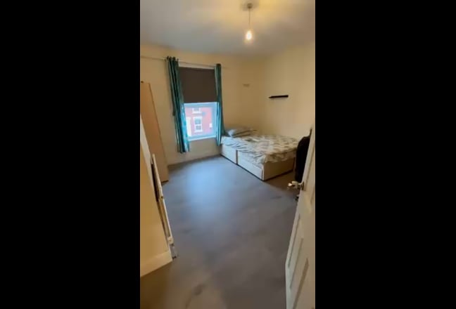 Bills incl En-suite double bedroom ecclesall road. Main Photo