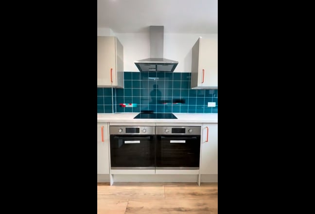 Culverland Road - Students/Researchers Main Photo