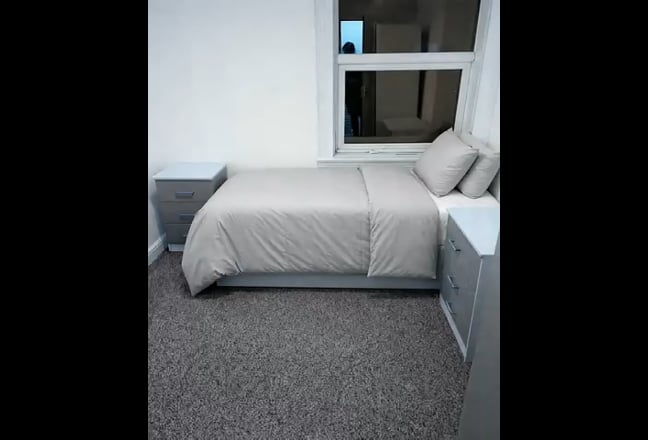 Single  En-suite Erdington UC/DSS Only Main Photo