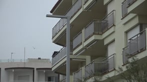 Un defecte obliga a canviar els fanals del Passeig Lluís Albert