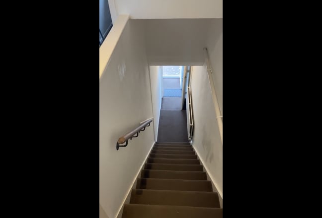 Whole 2-bed first floor flat in Mitcham Eastfield  Main Photo