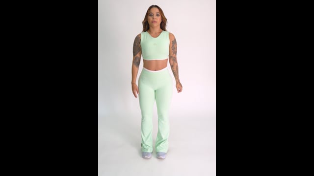 Calça Flare Cintura Alta Verde e Rosa JuPxt