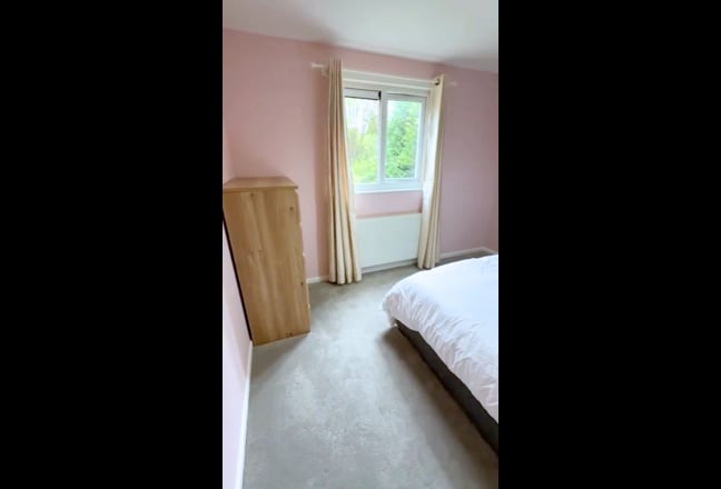 Double Room in B14 5. Bills included Main Photo