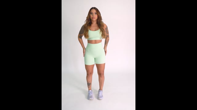 Conjunto Bermuda Com Bolso e Top Alcinha Verde JuPxt