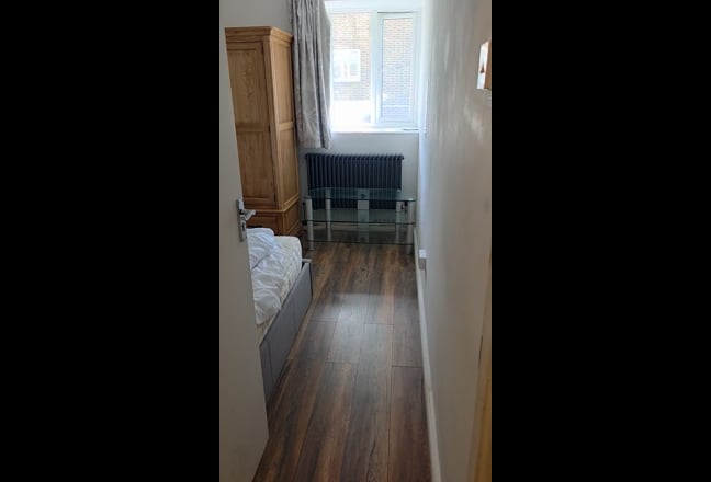 Rooms To Let all Bills Included Main Photo