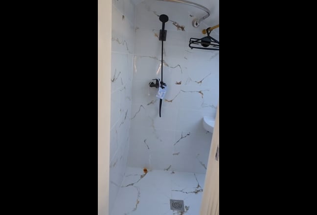 Warm Sunny En-Suite Double 4 Min.Walk to East Ham  Main Photo