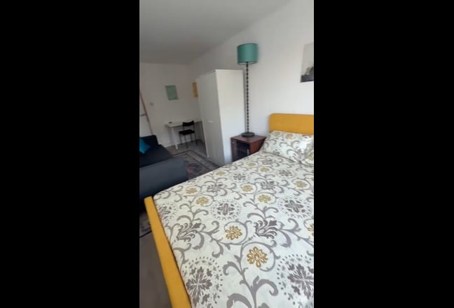 ✨ Modern Room in Isle of Dogs NOW ✨ Main Photo