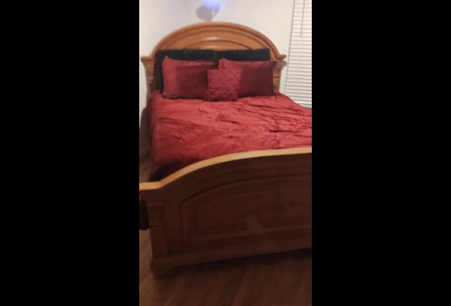 Beautiful room and home Also, peaceful living. Main Photo