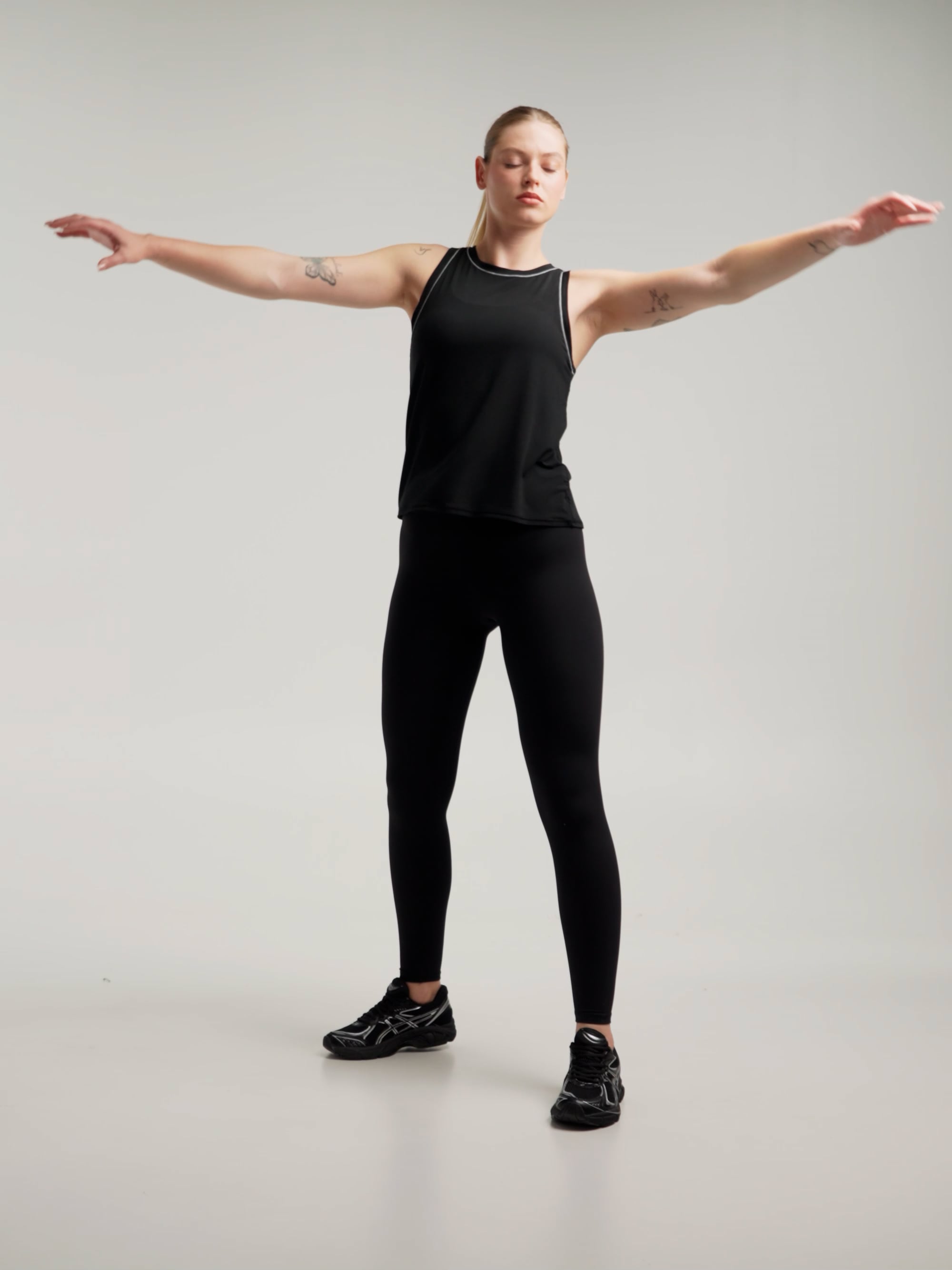 גופיית מודל