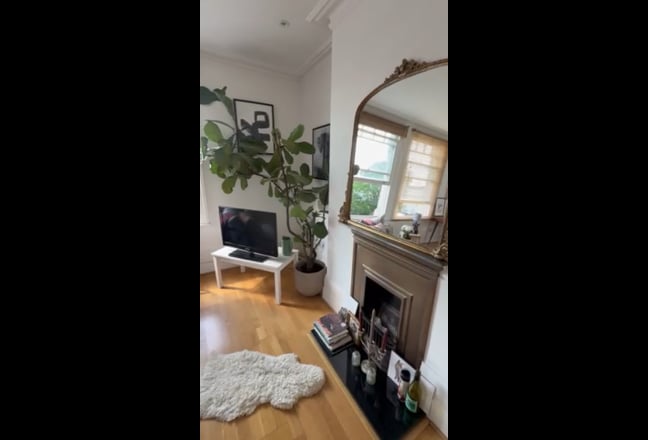 Bright, Friendly Double Close to Balham Station Main Photo