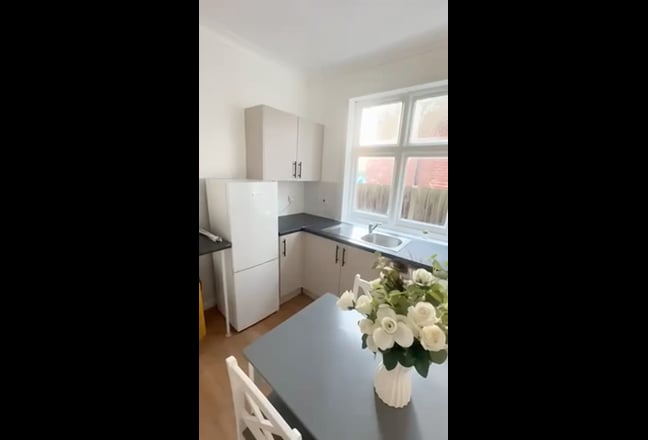 High End Professional House | Cleaner + Fast Wifi Main Photo