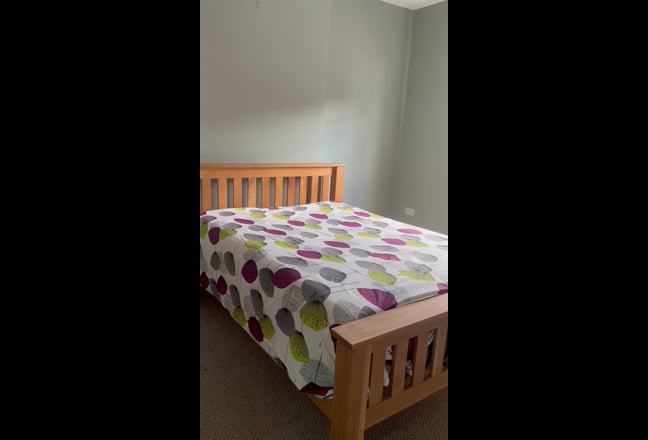 Double room in Lichfield City centre   Main Photo