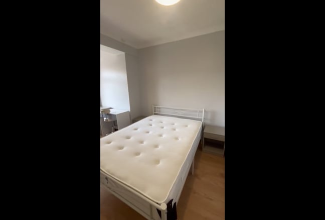 Double Room | &pound;780 Pcm | OX1 - No Deposit Main Photo