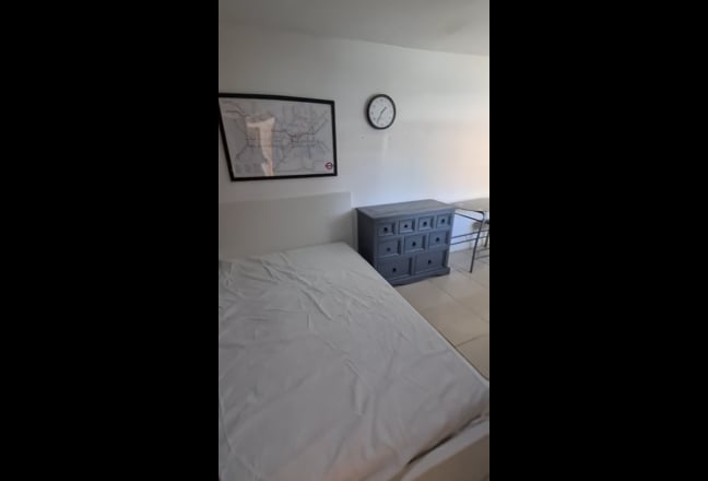 Fully furnished En Suite Main Photo