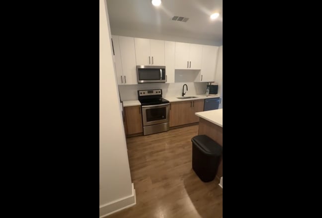 Mid-May through August 1BR Sublease Available! Main Photo