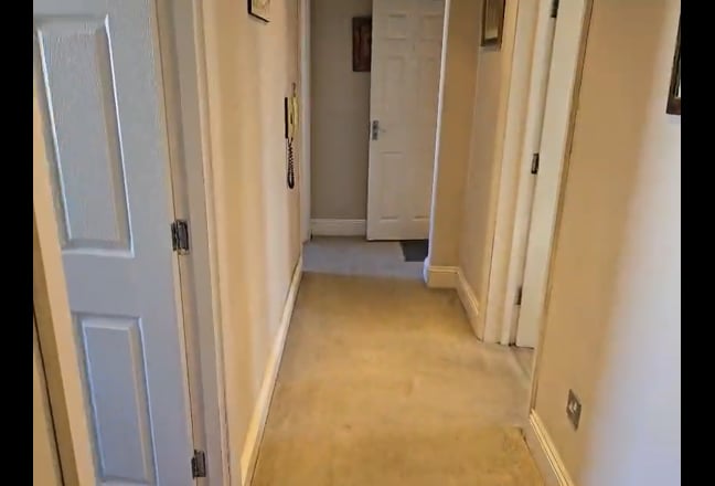 Room in Green Park  Main Photo