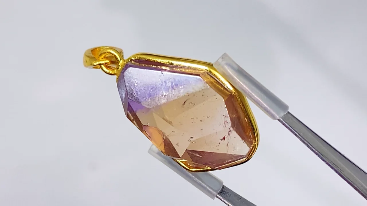 アメトリンペンダント宝石質、加熱無し 宝石質アメトリン AAA- カット入りペンダントトップ 18KGP製 NO.36【1
