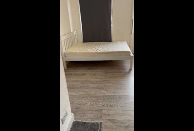 Great Value Studio Inclusive Of Bills Main Photo